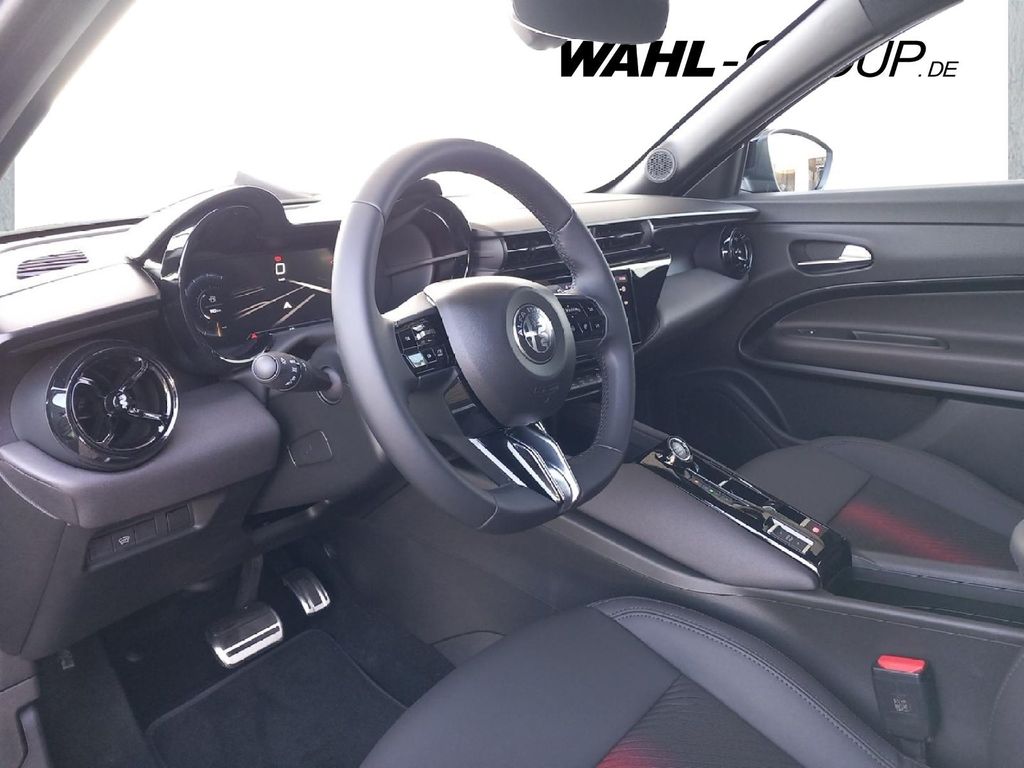 Alfa Romeo Junior 2025