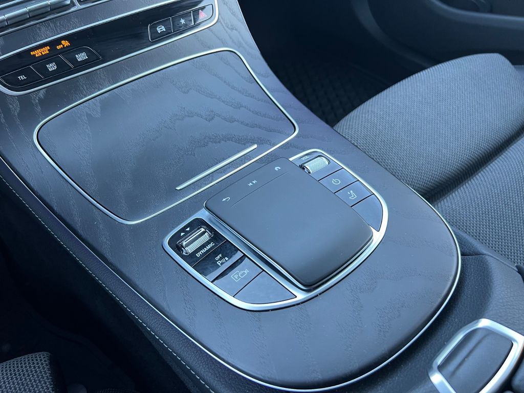 Mercedes-Benz E 300 2023