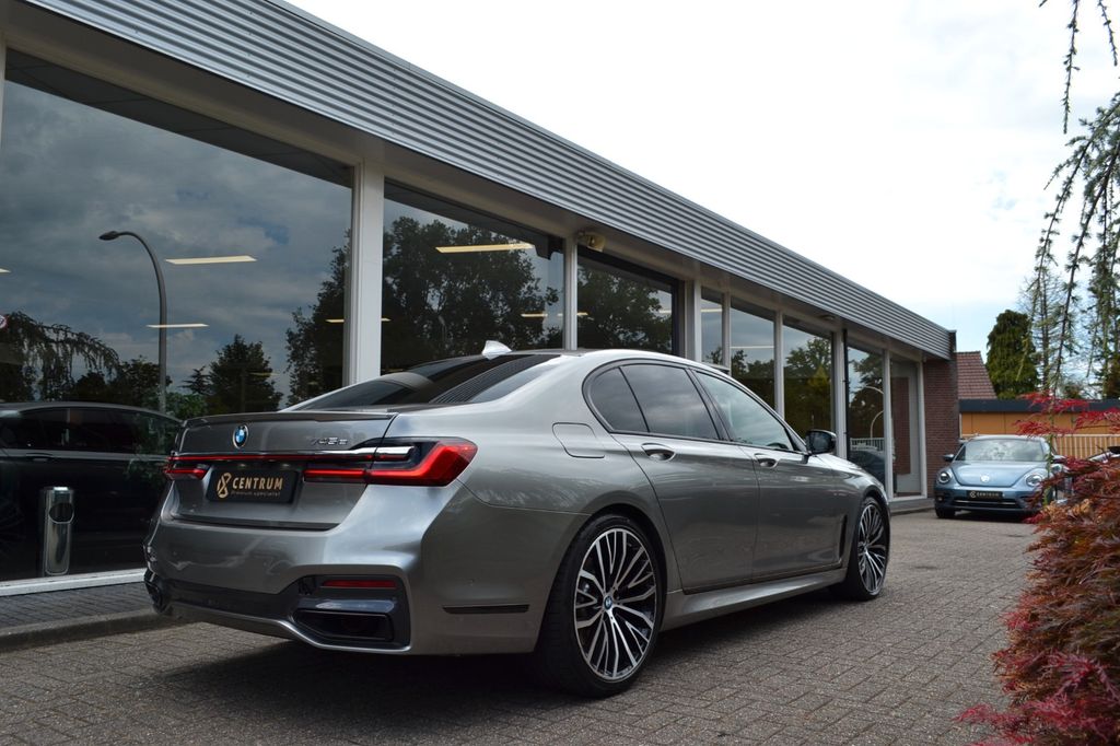 BMW 745 2020