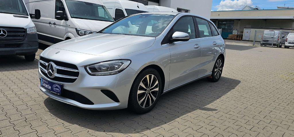 Mercedes-Benz B 180 2022