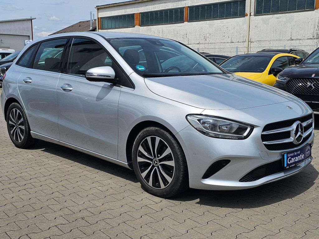 Mercedes-Benz B 180 2022