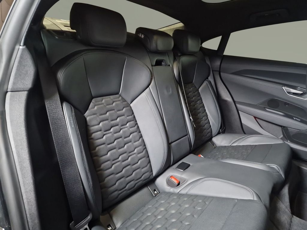 Audi e-tron GT 2024