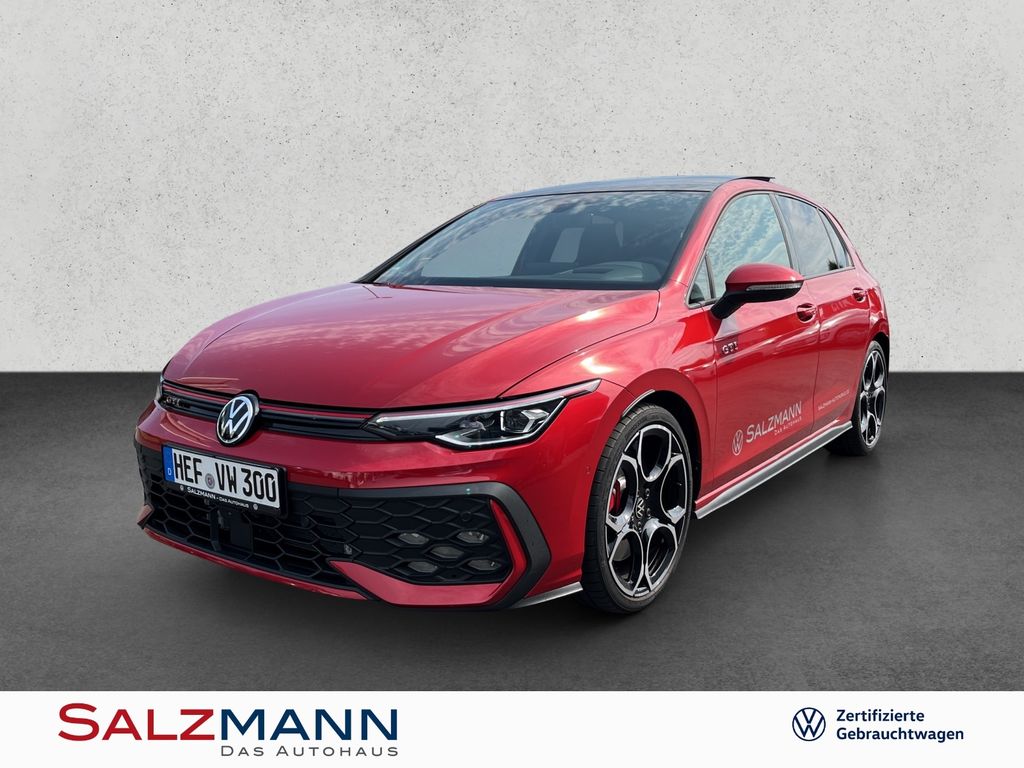 Volkswagen Golf 2025