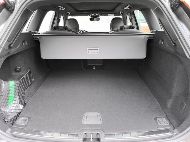 Volvo XC60 2025