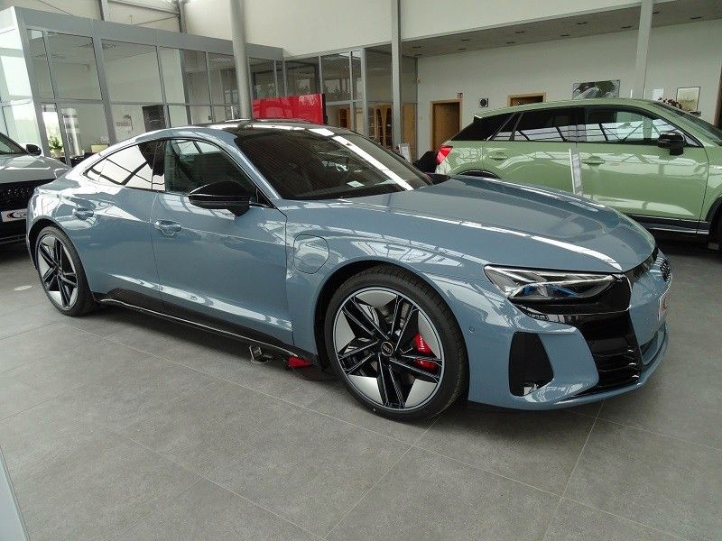 Audi e-tron GT 2024