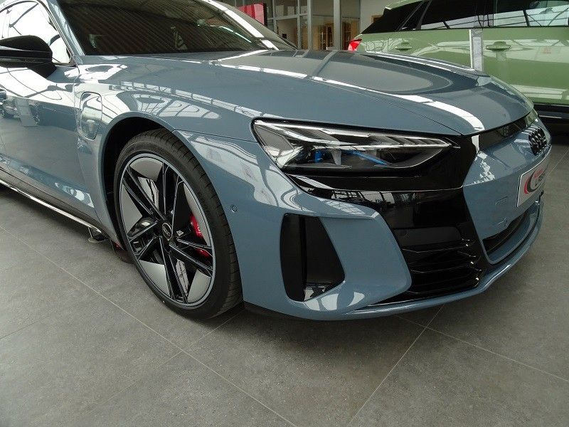 Audi e-tron GT 2024