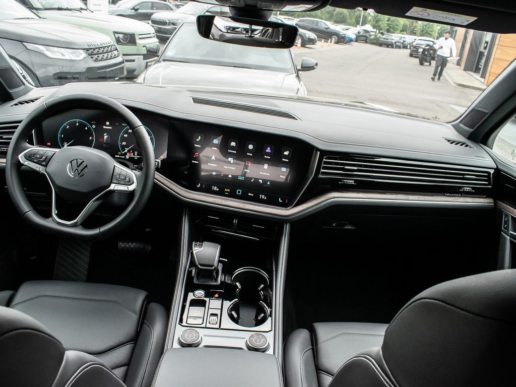 Volkswagen Touareg 2025