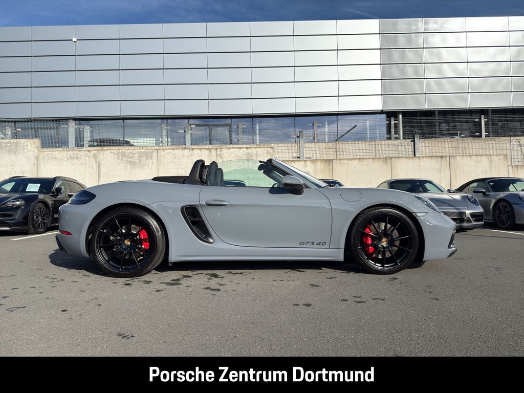 Porsche Boxster 2024