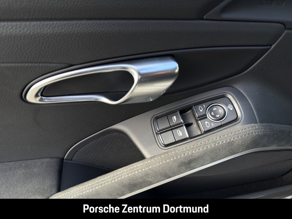 Porsche Boxster 2024