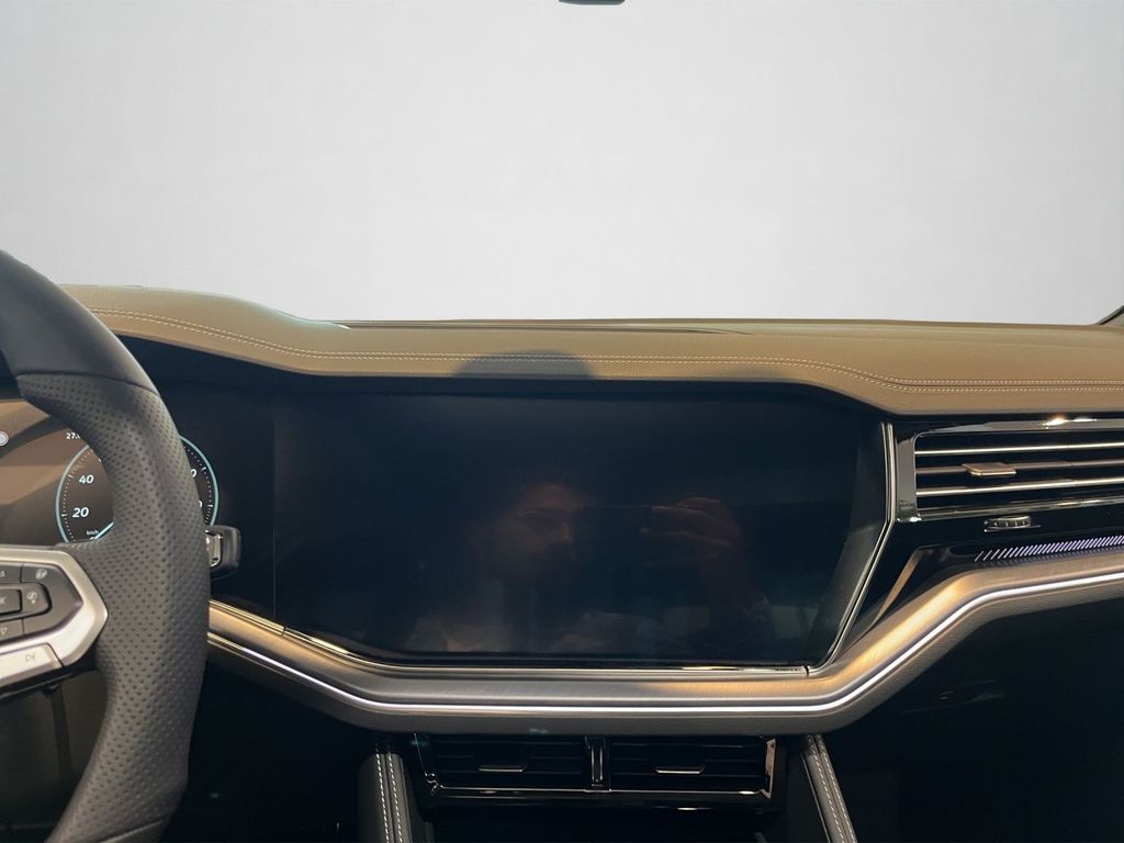 Volkswagen Touareg 2025