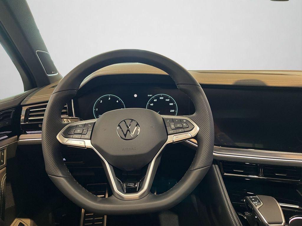 Volkswagen Touareg 2025