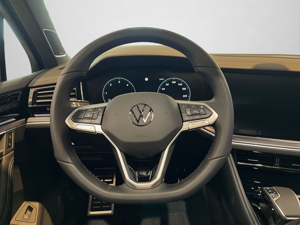 Volkswagen Touareg 2025