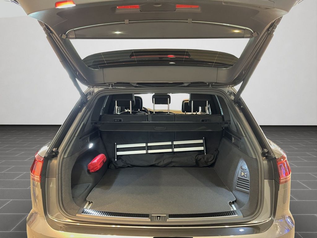 Volkswagen Touareg 2025