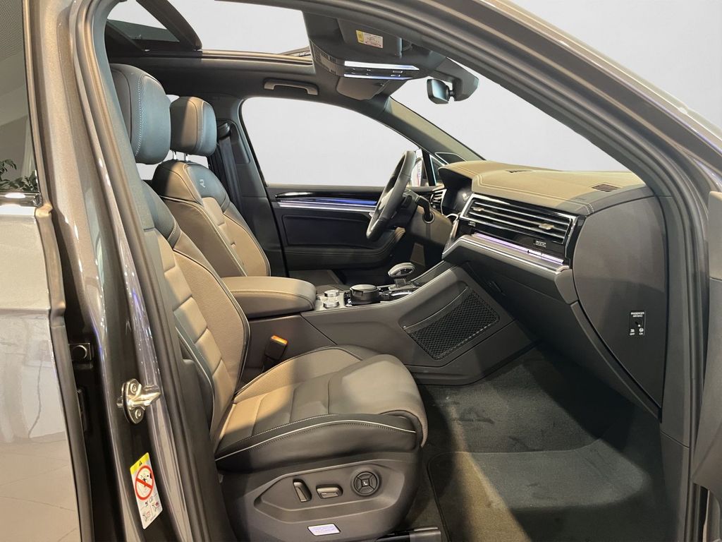 Volkswagen Touareg 2025