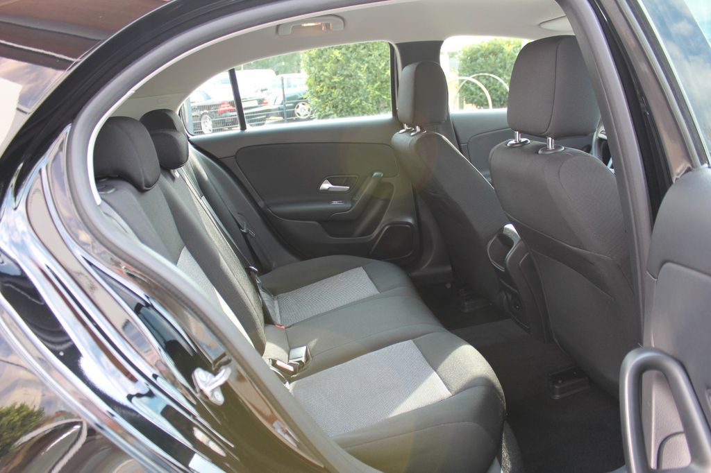 Mercedes-Benz A 250 2021