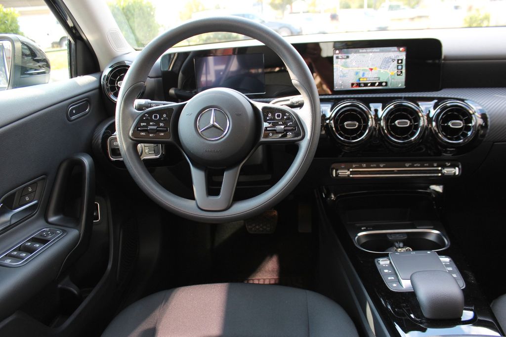 Mercedes-Benz A 250 2021