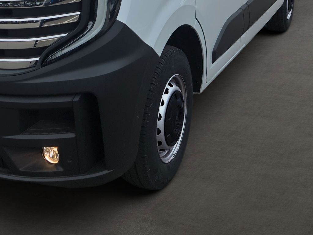 Nissan Interstar