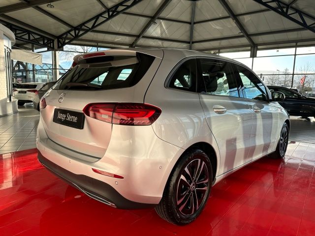 Mercedes-Benz B 200 2023