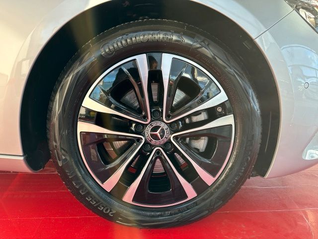 Mercedes-Benz B 200 2023