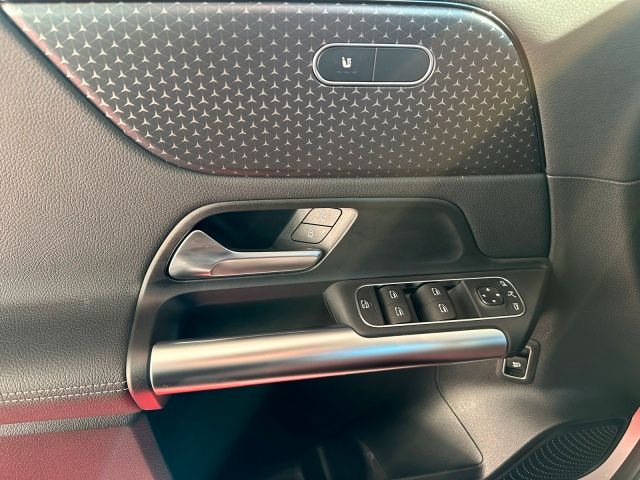 Mercedes-Benz B 200 2023
