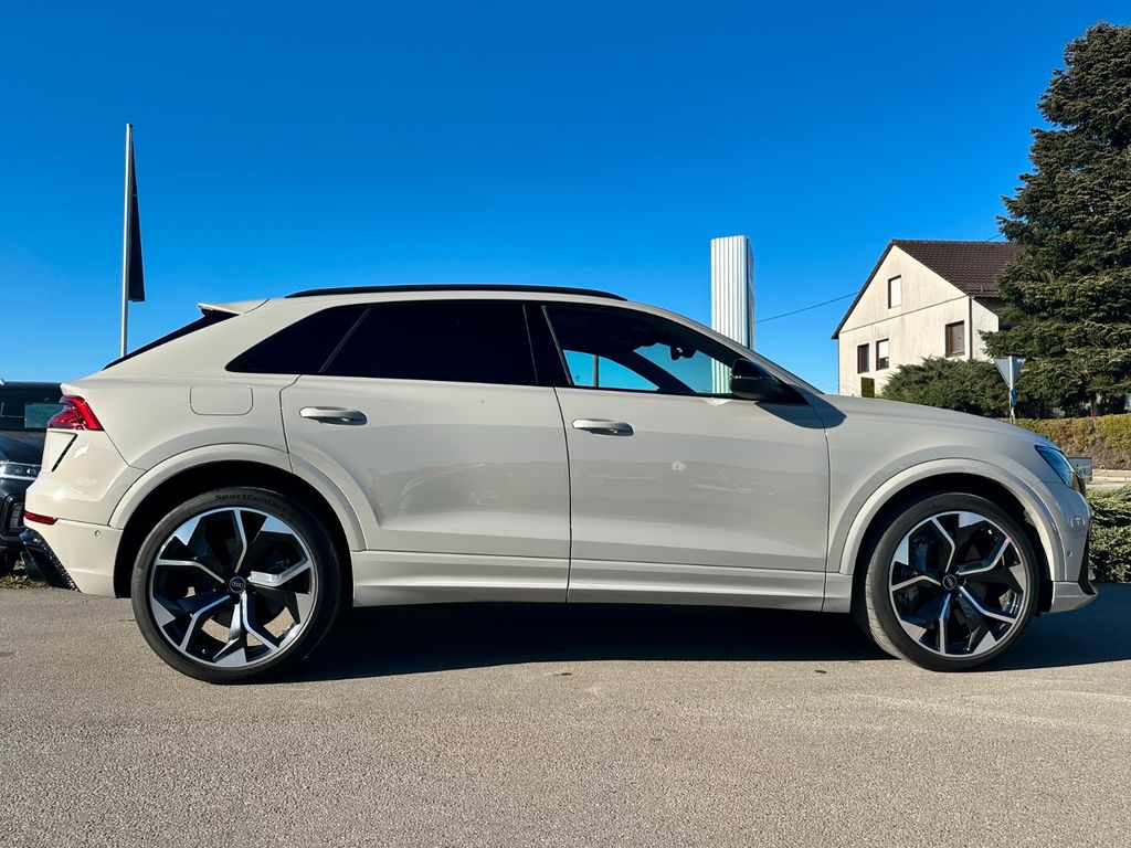 Audi RSQ8 2024