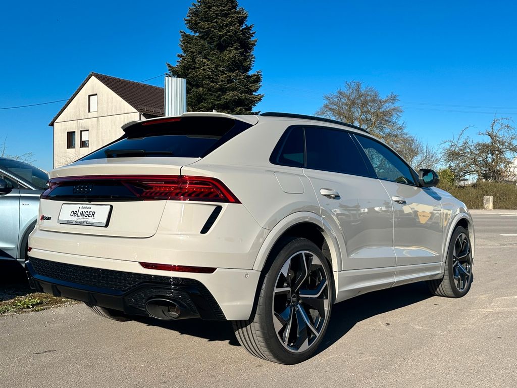 Audi RSQ8 2024