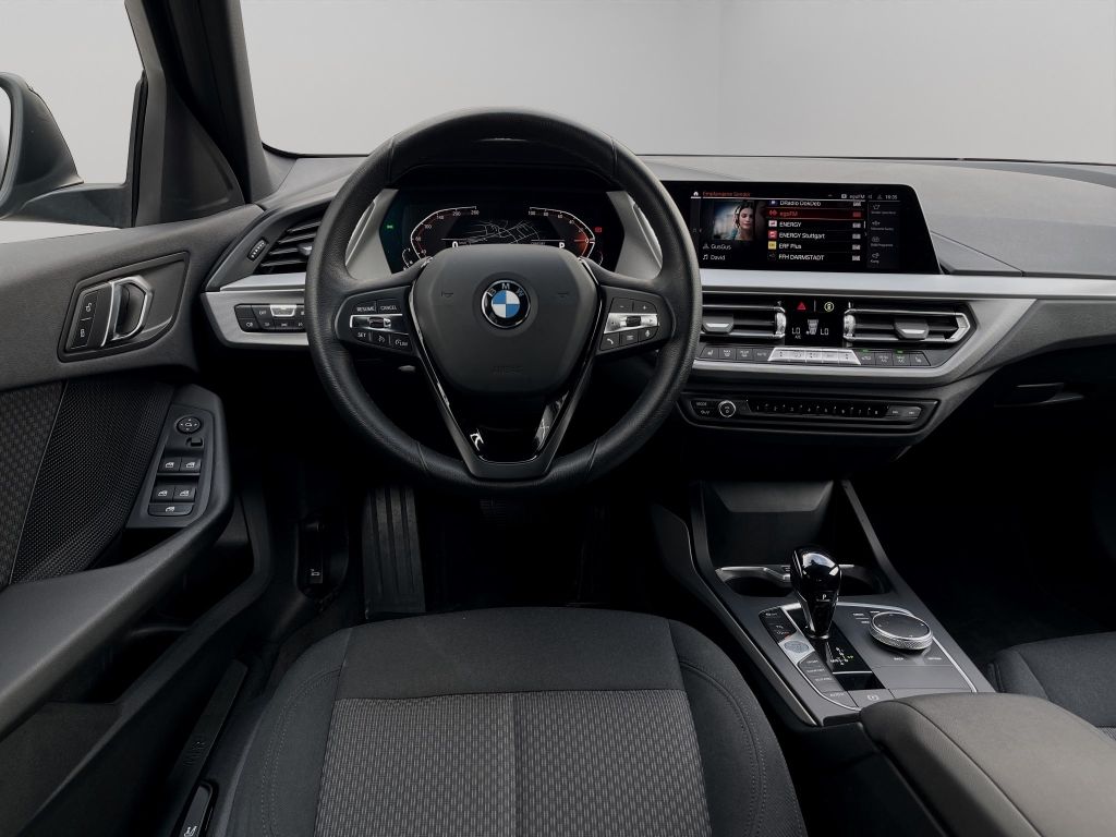 BMW 118 2022
