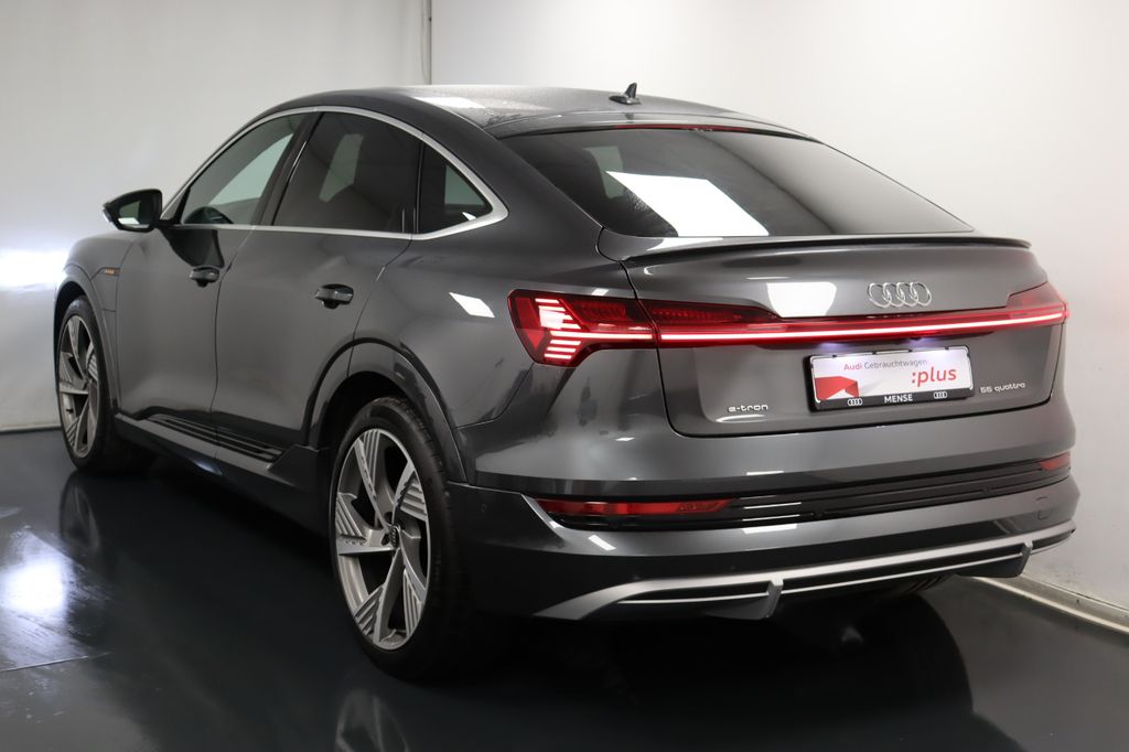 Audi e-tron 2023