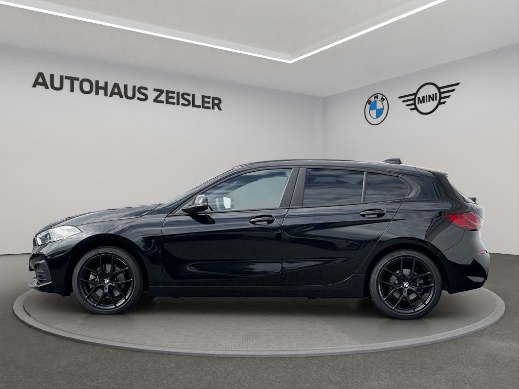 BMW 118 2022