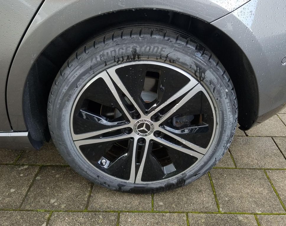 Mercedes-Benz A 250 2024