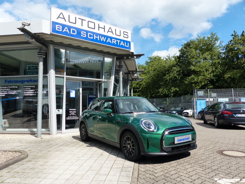 MINI ONE 2022