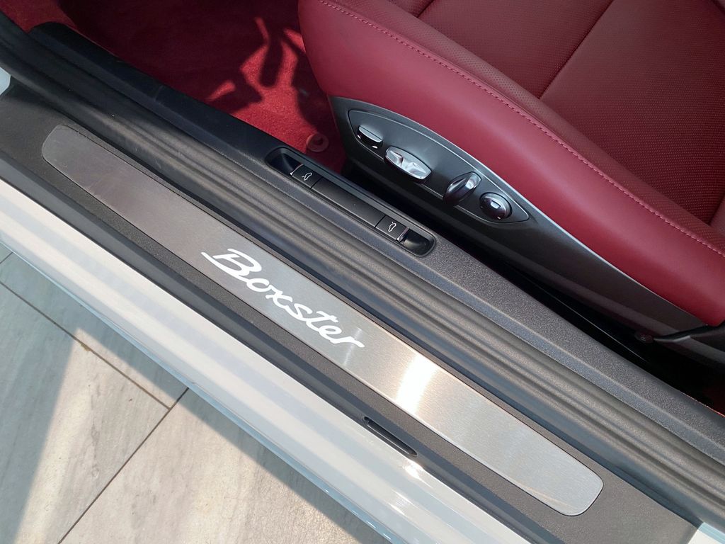 Porsche Boxster 2024