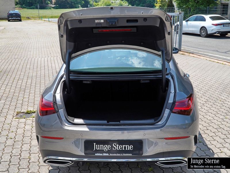 Mercedes-Benz CLA 180 2024