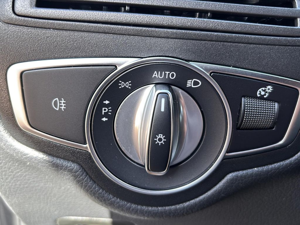 Mercedes-Benz GLC 300 2021