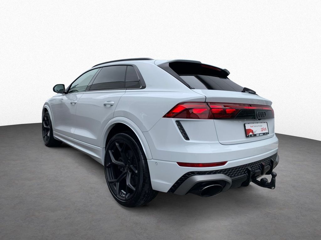 Audi RSQ8 2024