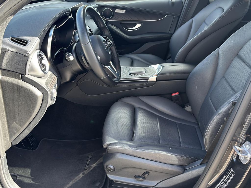 Mercedes-Benz GLC 300 2021