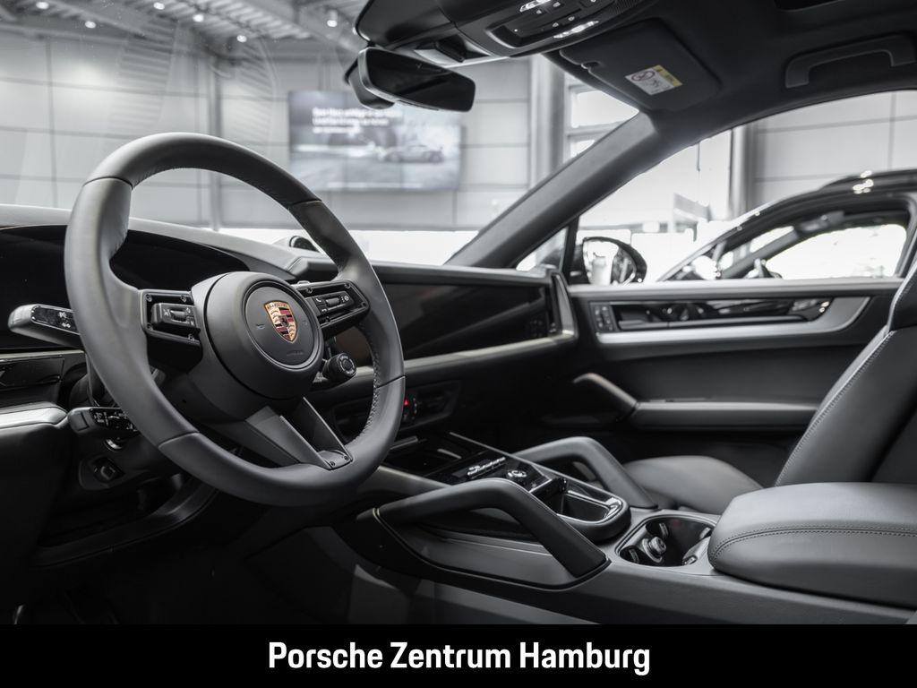 Porsche Cayenne 2025