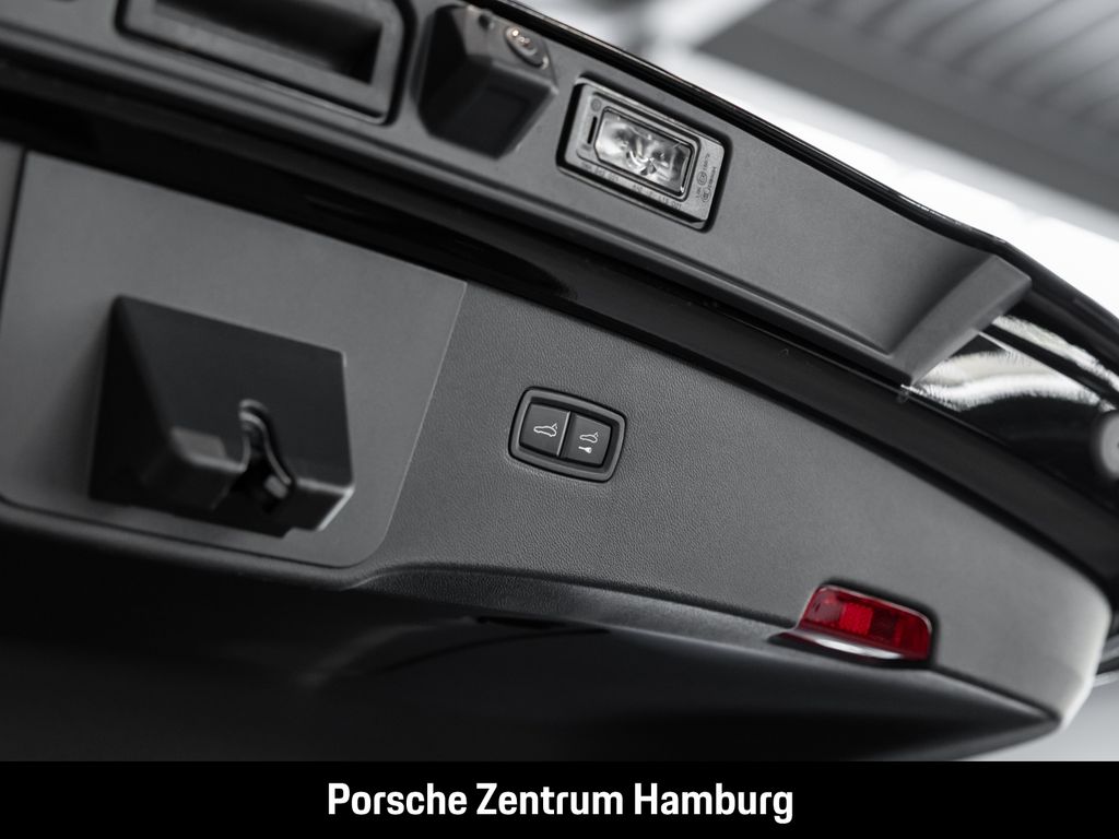 Porsche Cayenne 2025