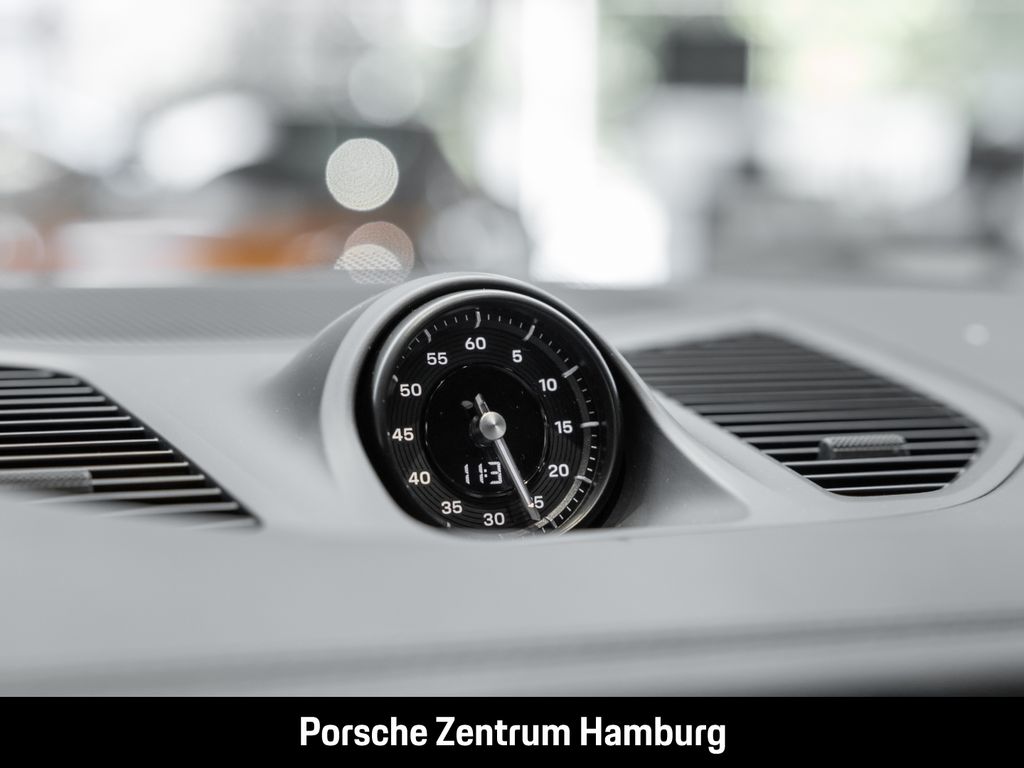 Porsche Cayenne 2025