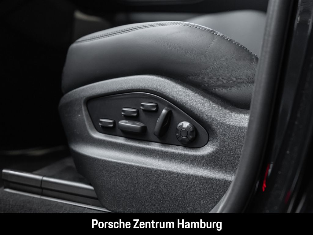 Porsche Cayenne 2025