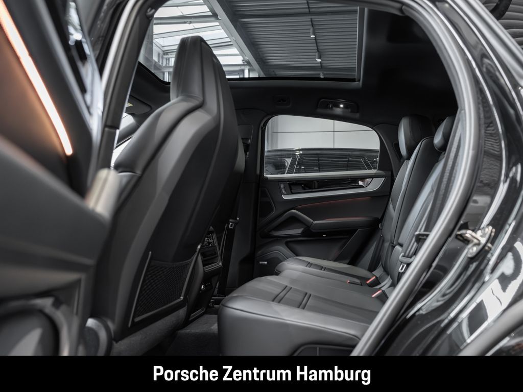 Porsche Cayenne 2025