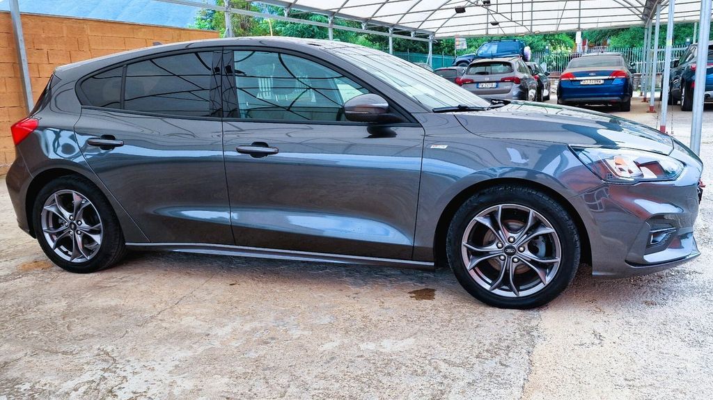 Ford Focus 2021