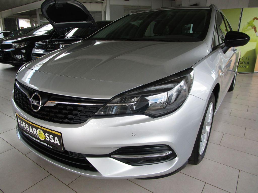 Opel Astra 2022