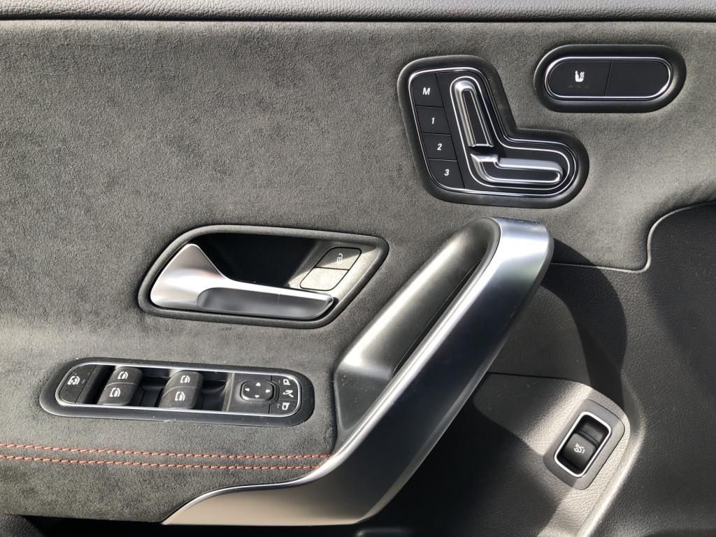 Mercedes-Benz CLA 220 2025