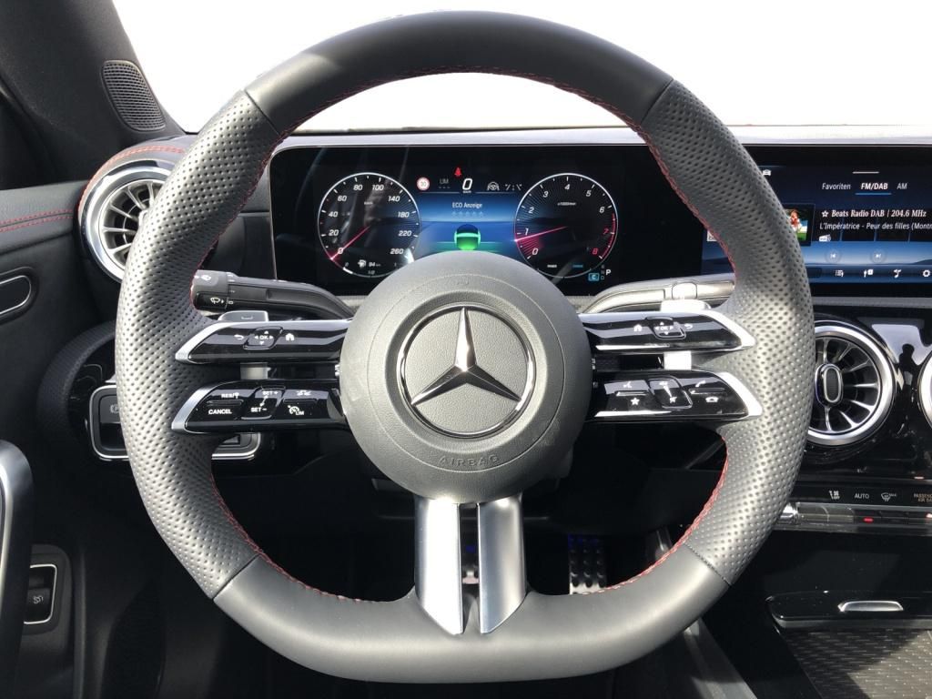 Mercedes-Benz CLA 220 2025