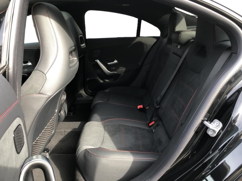 Mercedes-Benz CLA 220 2025