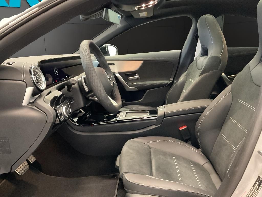 Mercedes-Benz CLA 250 2025