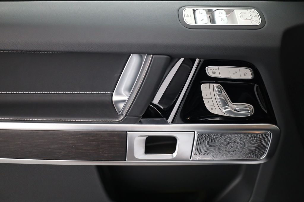 Mercedes-Benz 450 2024