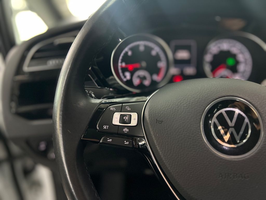 Volkswagen Touran 2021