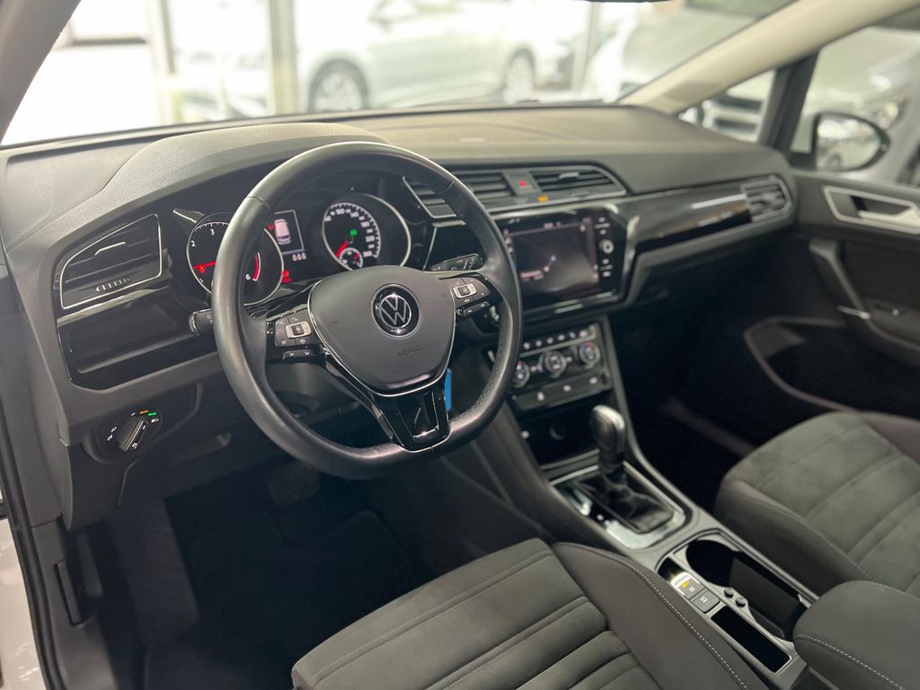 Volkswagen Touran 2021